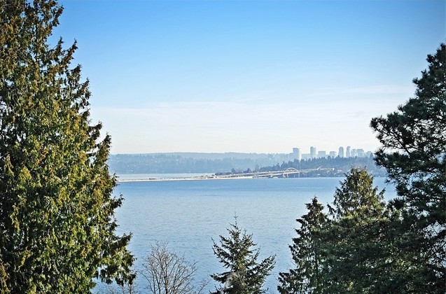 Seattle, WA  $2,450,000 - Represented Seller